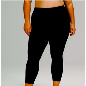 NWOT Lululemon Wunder Under High-Rise Crop 23" Sz 10